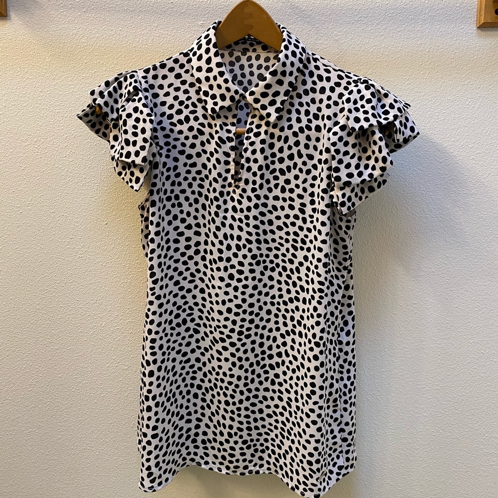 Women’s blouse, size small